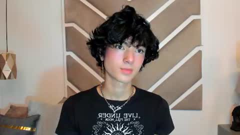 elliotvolkov online show from July 31, 5:40 pm