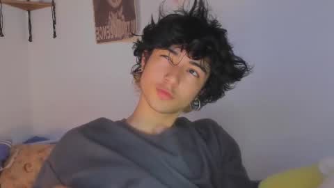 elliotvolkov online show from August 12, 2:41 pm