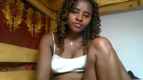 Ellodi online show from August 15, 1:15 pm