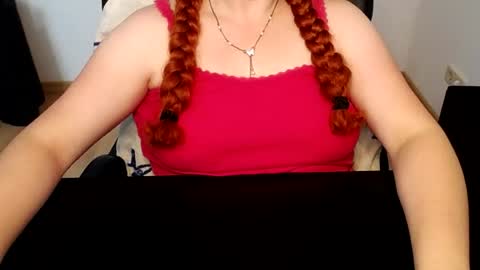 Elly online show from August 4, 6:32 am