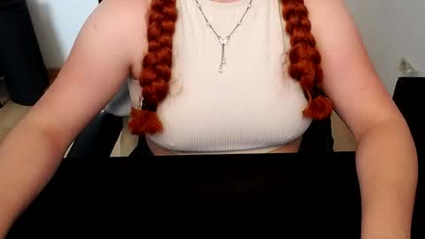 Elly online show from August 7, 9:42 am