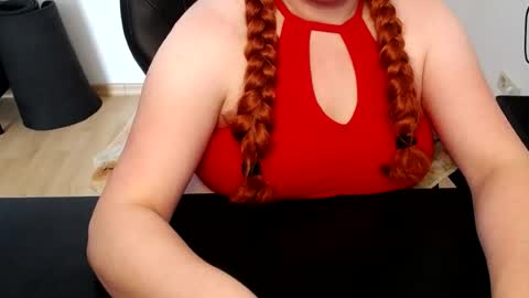 Elly online show from August 11, 12:07 pm