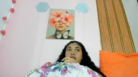 ellybloom online show from August 14, 5:38 pm