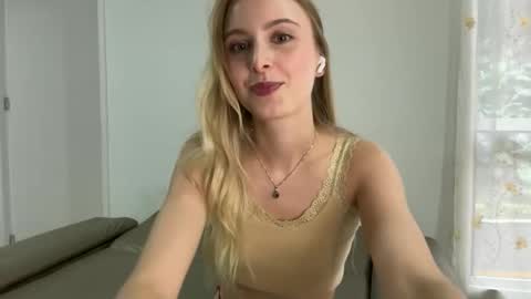 ellykeyofficial online show from May 30, 8:54 pm