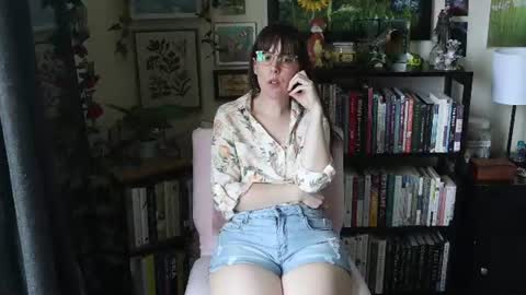 Elly Naomi online show from June 13, 7:11 pm
