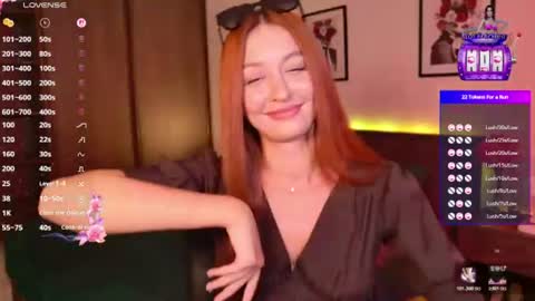 EllyPeach online show from August 18, 3:51 pm