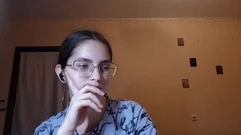 Kate online show from July 22, 5:15 pm