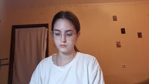 Kate online show from July 23, 1:24 pm