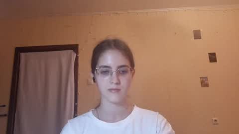 Kate online show from August 10, 2:29 pm