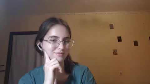 Kate online show from August 13, 5:05 pm