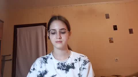 Kate online show from August 16, 2:32 pm