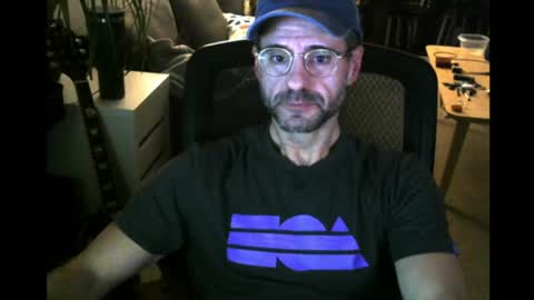 elmetaagain online show from July 5, 9:45 am