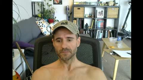 elmetaagain online show from July 9, 2:05 am