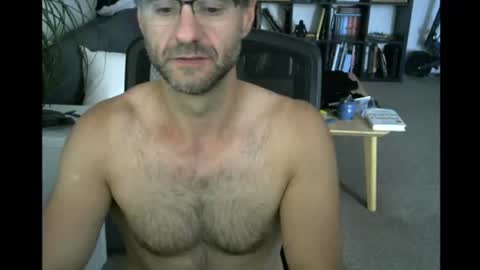 elmetaagain online show from August 7, 1:11 pm