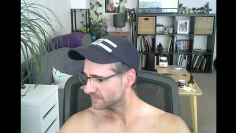 elmetaagain online show from August 15, 2:32 pm