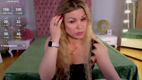 eloise_by online show from July 24, 12:19 pm