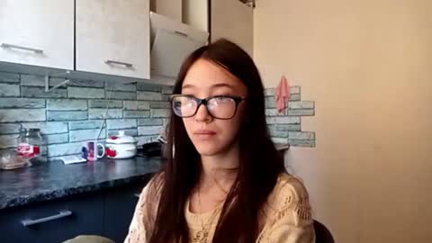 Elara online show from August 15, 3:21 am
