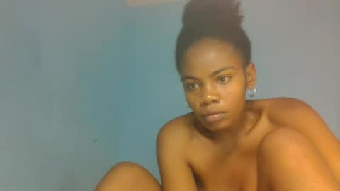 elphinez online show from August 12, 9:28 pm