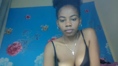 elphinez online show from August 14, 10:46 pm