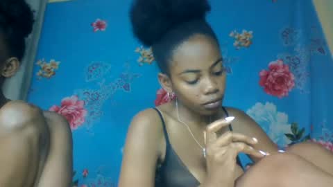 elphinez online show from August 15, 6:56 pm