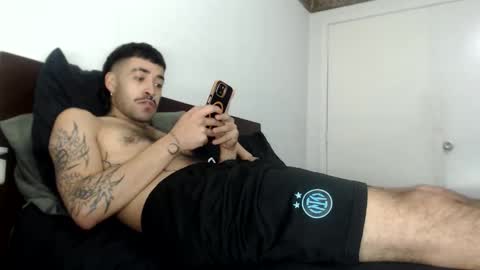 elputoquetegusta online show from April 14, 9:33 pm