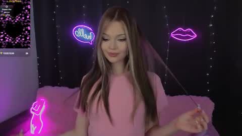 elsaawesome online show from July 2, 11:33 am