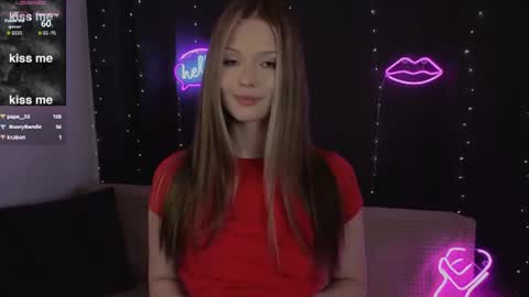 elsaawesome online show from July 30, 11:33 pm