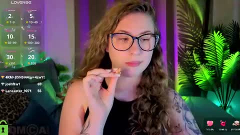 Elsie online show from June 10, 4:52 am