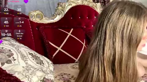 Mary ------  online show from August 4, 3:31 pm