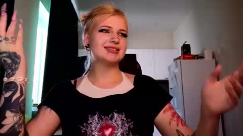 Ciri online show from August 15, 9:35 am