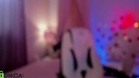 Elvienne online show from August 11, 3:08 am
