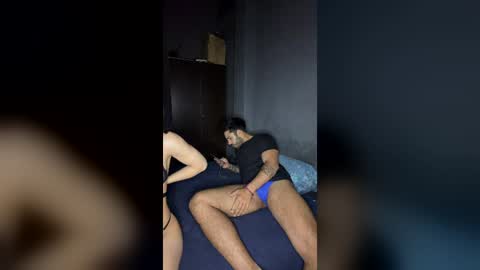 elvisfit_ online show from September 10, 1:10 pm