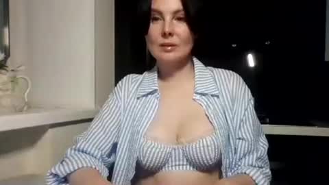 elvoria online show from September 5, 8:58 pm