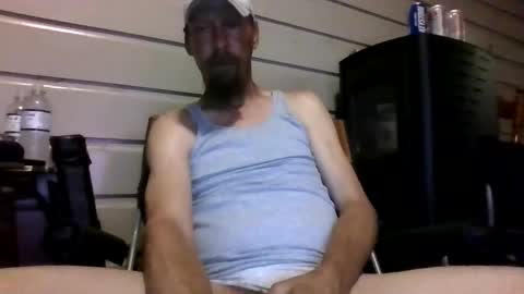 elwooood7 online show from June 6, 11:38 am