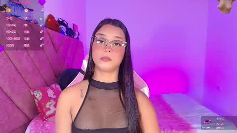 ely_w1 online show from July 30, 11:39 am