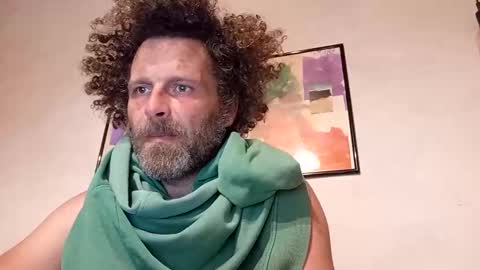 elyjahoye online show from May 6, 9:27 pm