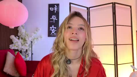 Elysia online show from August 6, 1:48 am
