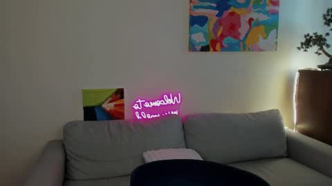 elza_rose online show from June 11, 10:32 am