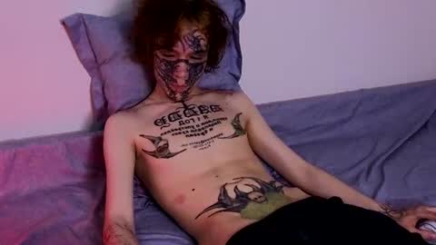 em0_h0rny online show from June 12, 11:56 pm