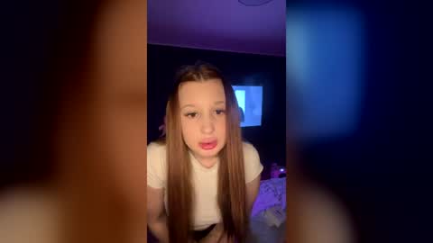 Em1l1a online show from July 13, 8:14 pm