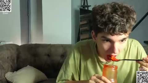em_chipsi online show from July 17, 7:14 pm