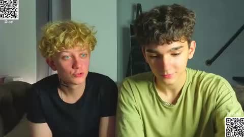 em_chipsi online show from July 18, 12:44 am
