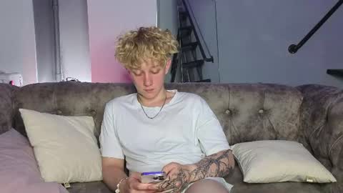 em_chipsi online show from July 27, 10:37 pm