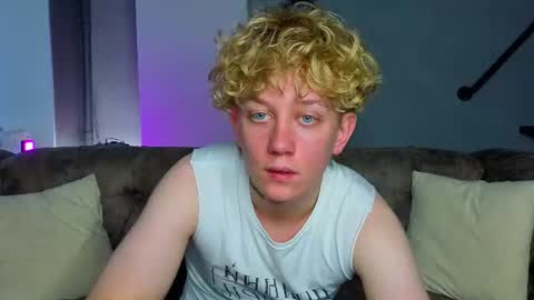 em_chipsi online show from July 30, 6:25 pm