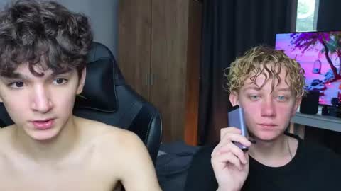 em_chipsi online show from August 16, 3:16 pm