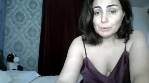 Em online show from July 23, 10:34 pm