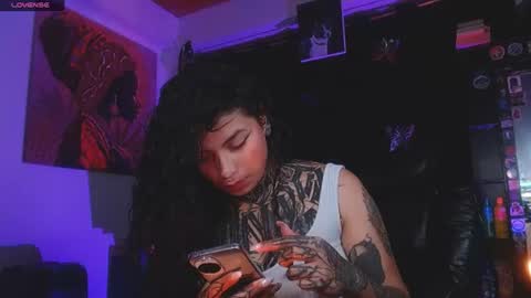 ema_ploxx online show from August 12, 3:09 am