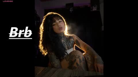 ema_ploxx online show from August 17, 11:43 pm