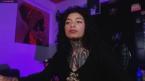 ema_ploxx online show from August 18, 3:01 am