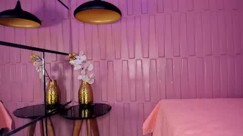 Samantha  online show from August 7, 1:55 pm